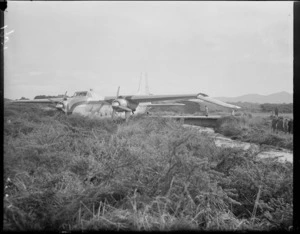 Aeroplane accident at Paraparaumu