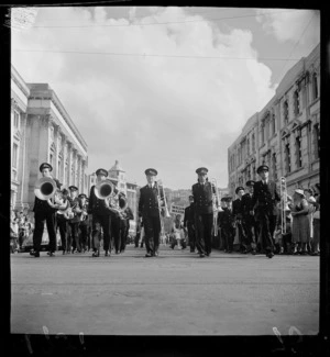 Wellington Waterside Band marching