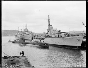 Australian naval ships in Wellington docks