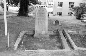 Murray family grave, plot 42.A, Sydney Street Cemetery.