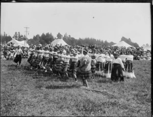 Maori dance group