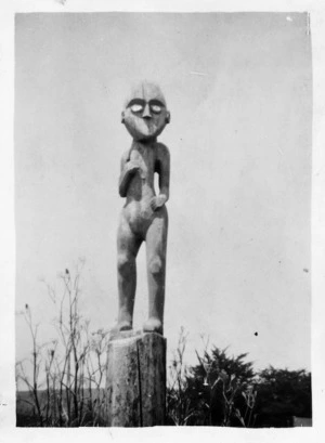 Carved figure, Papawai Pa, Greytown