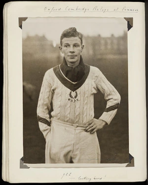 Photograph of Jack Lovelock at Oxford-Cambridge relays