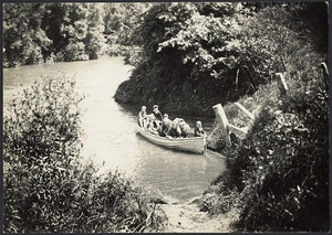 Children in a boat on the Mokau River
