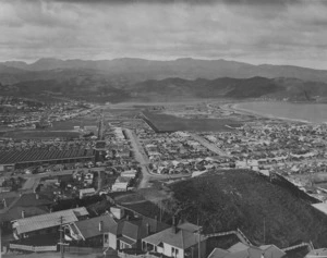Robson & Boyer (Firm) : View of Lyall Bay from Melrose, Wellington