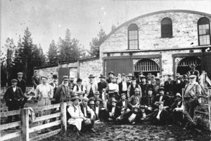 Men at Teviot Station, Tuapeka County