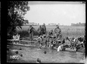 The finish of the duck hunt at the New Zealand Division water sports, World War I
