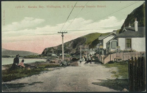 [Postcard]. Karaka Bay, Wellington, N.Z. A favorite seaside resort. Muir & Moodie 1986P. Issued by Muir & Moodie, Dunedin, N.Z., from their copyright series of views. Made in Germany 155/103562 [ca 1914]