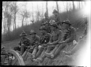 A New Zealand howitzer battery takes a meal break, World War I