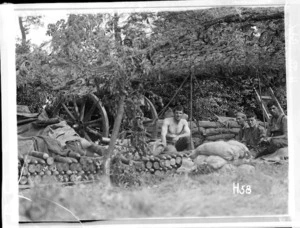 A New Zealand gun with its gun crew during the Battle of Messines