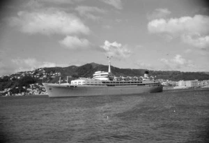 Ship Southern Cross, Wellington Harbour