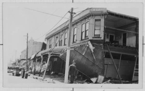 Corner of Market and Heretaunga Streets, Hastings, after the 1931 Hawke's Bay earthquake