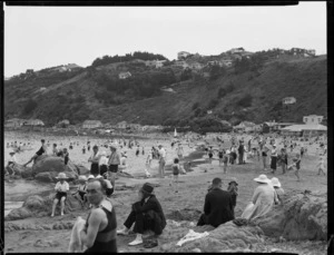Crowd at Worser Bay beach, Wellington