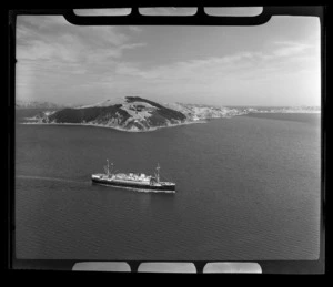 Ship Wanganella entering Wellington Harbour