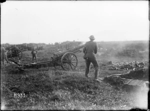 New Zealanders fire a captured German 4.2 gun, World War I