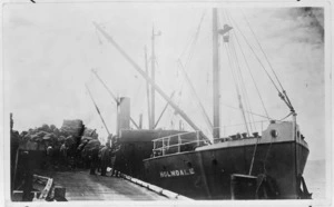 The Holmdale, loading coke