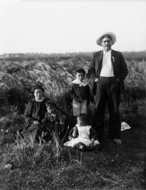 Coffey family at Papawai Pa, Greytown