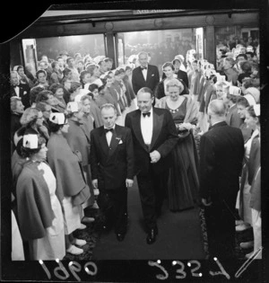 Guests arriving for the premiere of the film 'Conspiracy of Hearts' for the Nurses Chapel Appeal at Regent Theatre, Wellington