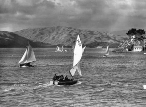 Robson, Edward Thomas, fl 1920s-1940s? :X-Class yacht race