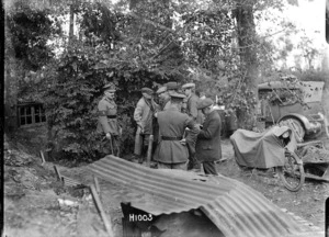 New Zealand journalists visit Divisional headquarters, World War I, France