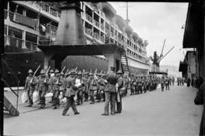 Members of 1st Echelon at their ship before departure during World War 2