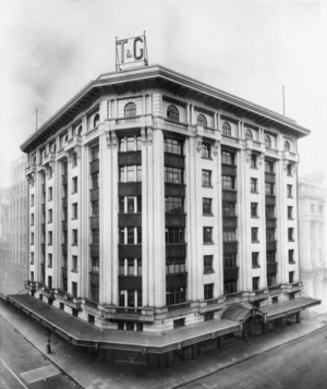 A & K Henderson (architects):T & G Building, on the corner of Lambton Quay and Grey Street, Wellington