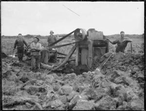 Gum diggers with a gum washing machine, Northland