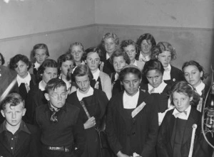 Children from Otaki at the Carter Observatory in Wellington, listening to a brief lecture on astronomy