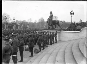 New Zealand troops marching past Buckingham Palace after World War I