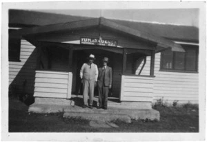 Takarua Tamarau and Henry Victor Holyoake outside Tumatauenga Memorial Hall at Ruatoki