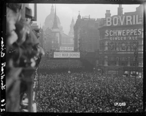 Crowd scene at Ludgate Circus, London, after World War I