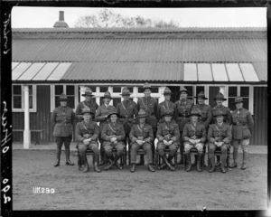 New Zealand officers at Ewshot military camp, England