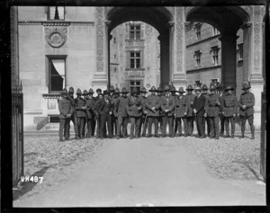 A group of World War I New Zealand soldiers sight seeing in France