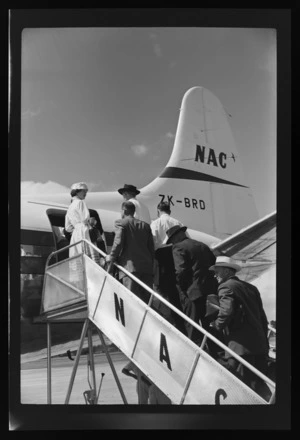 National Airways Corporation (NAC) aircraft, Vickers Viscount flight, Whenuapai Aerodrome, Auckland