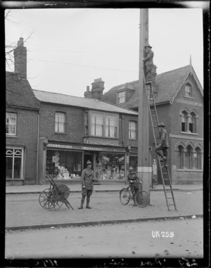 World War I signallers working on telephone lines in Stevenage, England