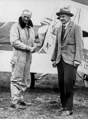 Flight Lieutenant Hughes welcoming Captain George Bolt