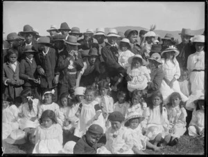 Group of Maori children at a wedding, Pamapuria, Kaitaia, Northland
