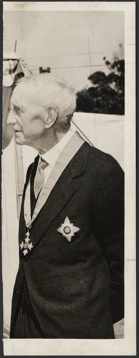 Sir Thomas Hunter - Photograph taken by Photo News Ltd