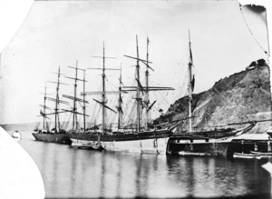 Sailing ships Loch Dee and Hurunui docked at Port Chalmers