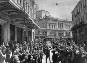 People of Athens welcoming 2nd NZEF 19 Battalion