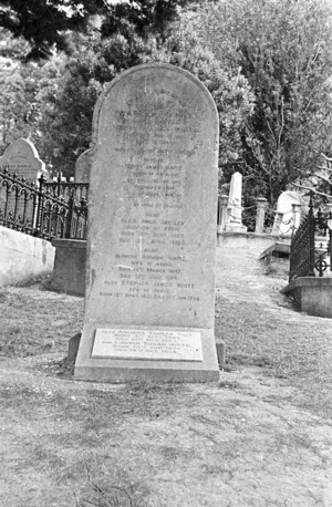 The grave of Aroada Thirza Tait, Alice Maud Skelley and the White family, plot 127.P, Sydney Street Cemetery.