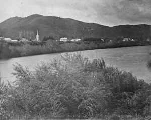 Looking over the Whanganui River towards the settlement of Upokongaro