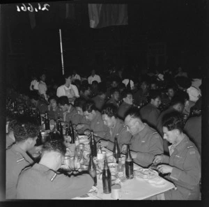 Hakari (feast) to celebrate the return of the Maori Battalion from World War 2