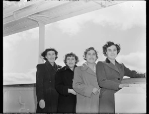 Immigrants arriving in Wellington on the ship Atlantis