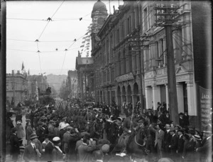 World War I troops on parade, Cuba Street, Wellington