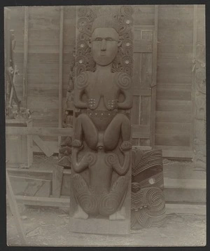 Lloyd, Charles A fl 1880s-1912 (Photographer) : Maori wood carving of the goddess Hine-nui-te-po, and Maui