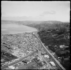 View south over the Lower Hutt Valley suburb of Petone with the Western Hutt Road in foreground to Wellington Harbour beyond
