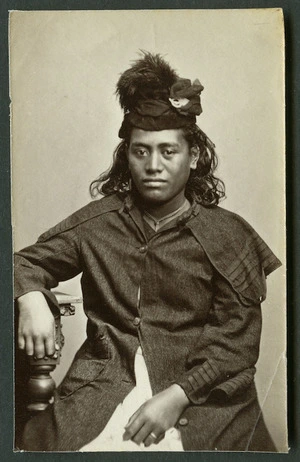 American Photo Company (Auckland) fl 1870s : [Maori portrait - Woman]