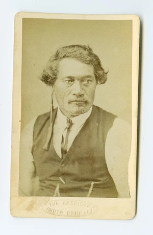 American Photo Company (Auckland) fl 1870s : [Unidentified Maori man]