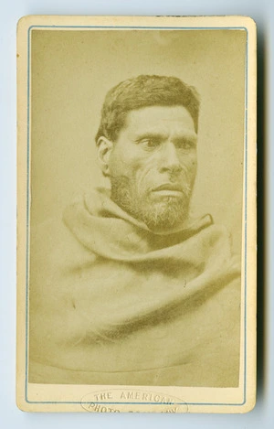 American Photo Company (Auckland) fl 1870s : [Unidentified Maori man]